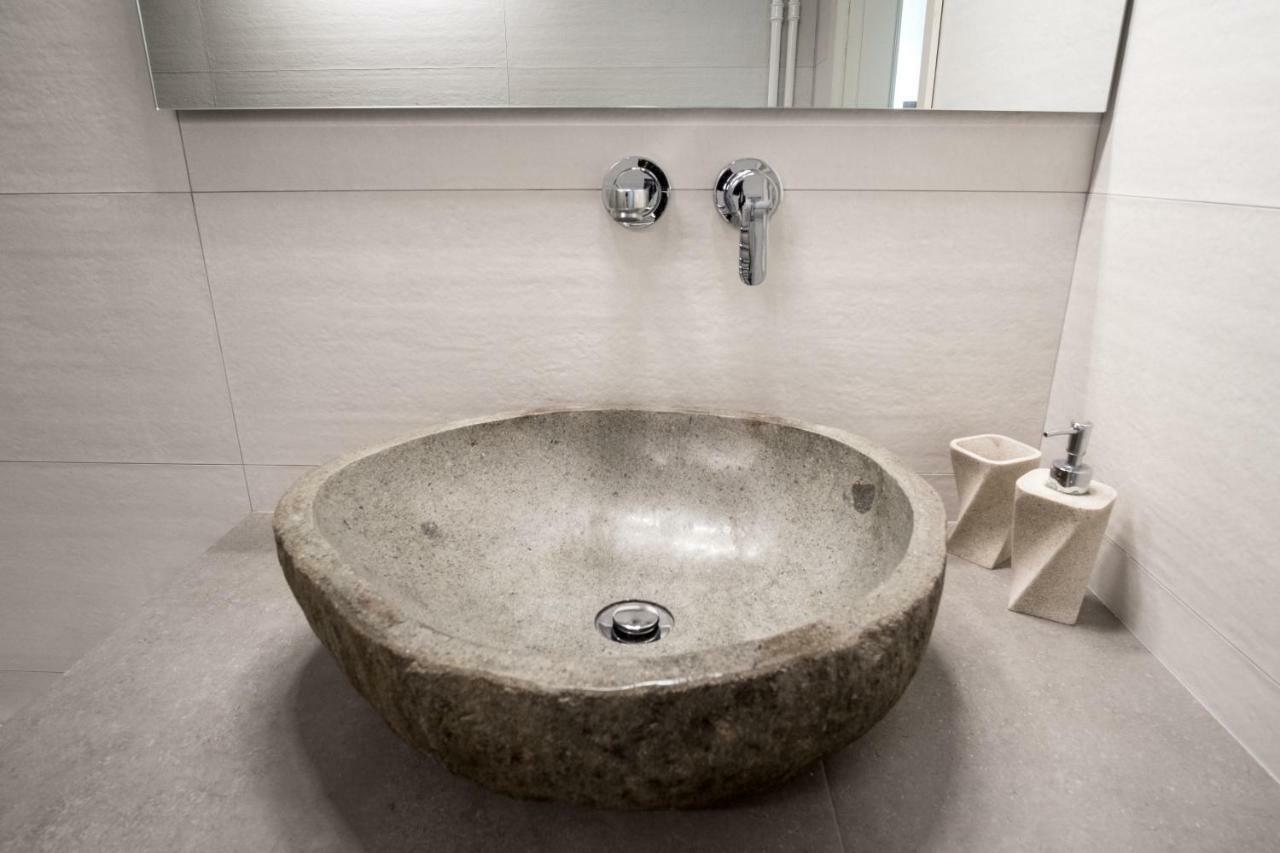 Comfy Apartment Of 104 M² Near Metro! Atene Esterno foto