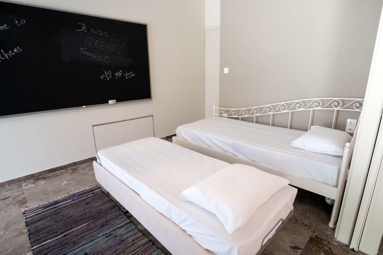 Comfy Apartment Of 104 M² Near Metro! Atene Esterno foto