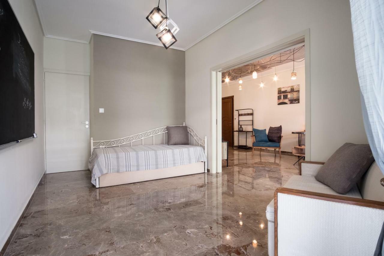 Comfy Apartment Of 104 M² Near Metro! Atene Esterno foto