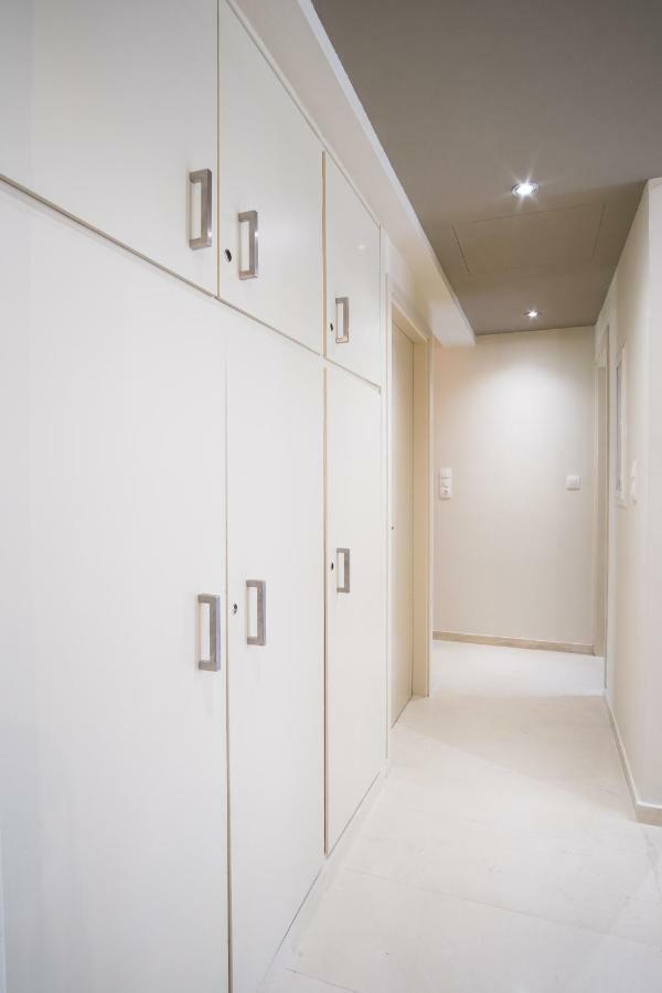Comfy Apartment Of 104 M² Near Metro! Atene Esterno foto